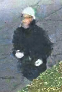 逃走男の画像公開、頭に白布巻き眼鏡着用　長野駅前３人死傷