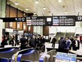 北陸新幹線２７日未明に富山駅到着、乗客ぐったり　２６日夜の地震の影響