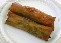 シシトウとエビの春巻き