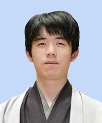 藤井六冠、初の２億円超え