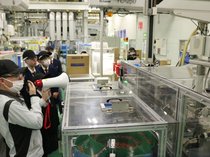 小矢部での就職に意欲高める　高校生が地元企業見学