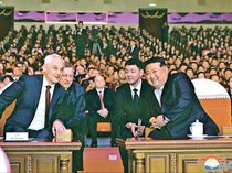 「弾よけ」数万人追加も　北朝鮮のロシア派兵でゼレンスキー氏、ロ朝蜜月 警戒感あらわ