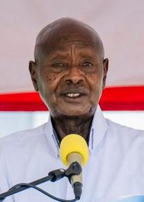 ウガンダ大統領７選