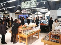 道の駅新湊（射水）リニューアル、農産物や海鮮メニュー充実　「道の駅まるごと射水」に