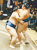 朝乃山万全４連勝　大相撲初場所４日目