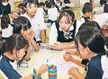 平和願い射水の児童とあんどん作り　高校生グループ「輪音」、８月１日に県護国神社に設置