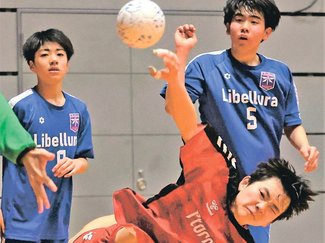男子・ターミガンズ富山、延長で力尽く　春中ハンド第２日