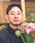 カラフル<br />ストロベリーフィールズ店長・中山詩音さん