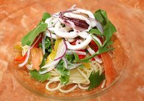 パプリカとイカの冷製スパゲティ