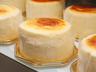 【注目の店】米粉で作る優しい口当たり「ムーンチーズケーキ」（滑川市）<br />