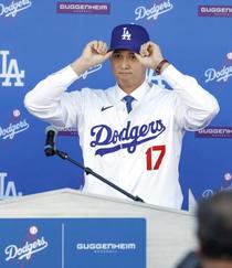 ドジャース、後払い１０億ドル超