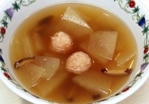 トウガンとエビ団子のスープ