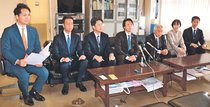 高岡市議会現職・新人７人、市長支持会派届け出　「新・高岡愛」設立