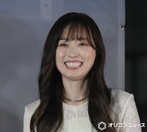 福原遥、かばん「パンパン」の中身が明らかに　映画『楓』ニュージーランド撮影で福士蒼汰が証言