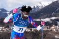 ハイチの黒人スキーヤー五輪満喫