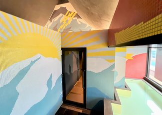 美術家とサウナーがタッグ　想像力かき立てる非日常空間【サっぱり湯ったり＋（プラス）】７　スパ・バルナージュ