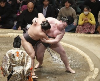 大相撲千秋楽、優勝争い3力士のV確率 記者が数学的に分析、首位の金峰山71%