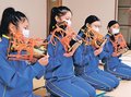 能楽の世界に触れる　高岡・南条小児童、演奏体験や演舞鑑賞
