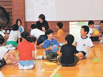 ＜学びや合言葉＞上市町相ノ木小学校<br />目指せ！あいさつと優しさがあふれ、安全面パーフェクトな学校！