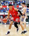 富山-SR渋谷 第4Q、ドリブルで攻め上がるマーフィーJr