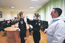 震災経験基にウクライナ支援　日本政府、身元鑑定・がれき処理