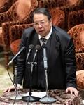総務相、立候補年齢引き下げ慎重