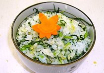 桜エビと大根菜飯