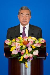 中国外相、高市氏を批判