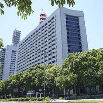 栃木の宝飾店に車突入疑いで逮捕