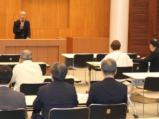 出馬表明の４陣営が出席、非公表の１陣営も　参院選立候補予定者説明会