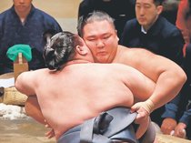 朝乃山 勝ち越しへあと１勝　大相撲初場所１０日目