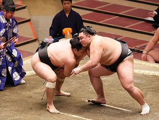 朝乃山、霧馬山に敗れる　春場所７日目
