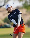 米女子ゴルフ、古江が３打差３位