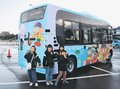 新怪物くんバス、デザイン一新お披露目　氷見市街地で１５日から運行