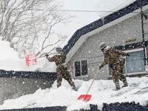 陸自、青森市で除雪作業開始