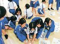 かるたで楽しく防災知識学ぶ　児童対象に魚津署初企画