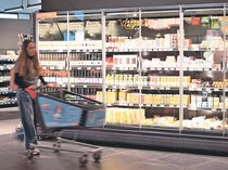 ウクライナ、戦時コストが生活圧迫　物価上昇、安定見通せず