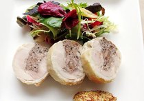 若鶏と合いびきのバロティーヌ（ロール）