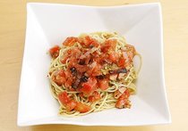 トマトとバジリコの冷たいパスタ