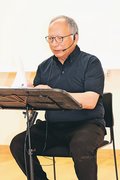大人向け朗読が好評　黒部の森さん 演劇経験生かす、音響担当は妻