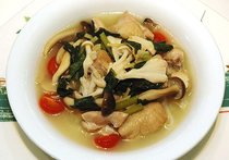 鶏肉のさっぱりアツアツスープ