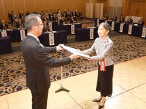 可西・林さんら12氏3団体の功績たたえる 第78回北日本新聞文化賞