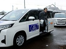 滑川市、乗り合い交通「よぶマイカー」車両お披露目　１３日実証運行スタート