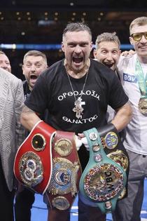 ウシクがＷＢＯの王座を返上