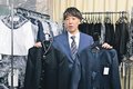 晴れ舞台にレンタル制服、卒業式はぴったりサイズで　高岡の沖商店、小中学生対象に２週間