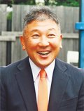 ＜衆院選富山～候補者こんな人＞富山１区<br />吉田豊史氏（無所属・前）／あいさつ運動休まず