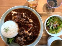 ランチもスイーツも美味しい『グラスカフェ   クリエ』