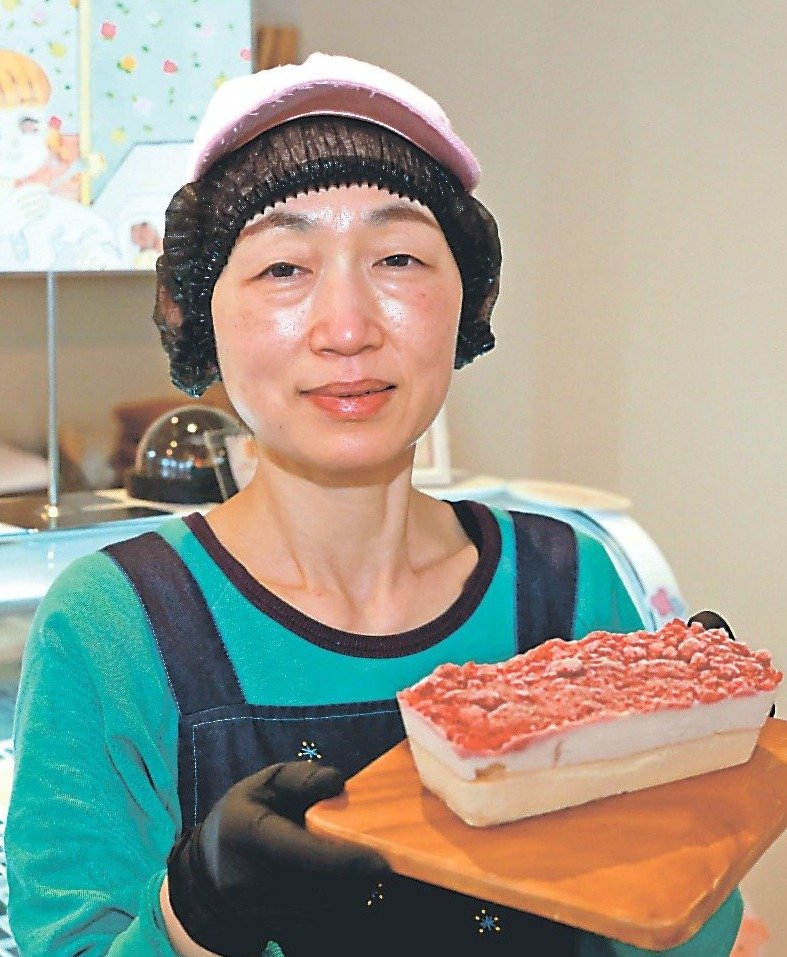 福光本店の「ママのチーズケーキ」中山友紀さんの仕事