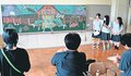 旧校舎に黒板アート　氷見・久目地区「くめアートデイ」、チョークで力作競う
