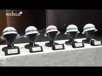 ツアー客用ヘルメットは黒四作業員風　黒部宇奈月キャニオンルート、ガイド用ユニホームも発表